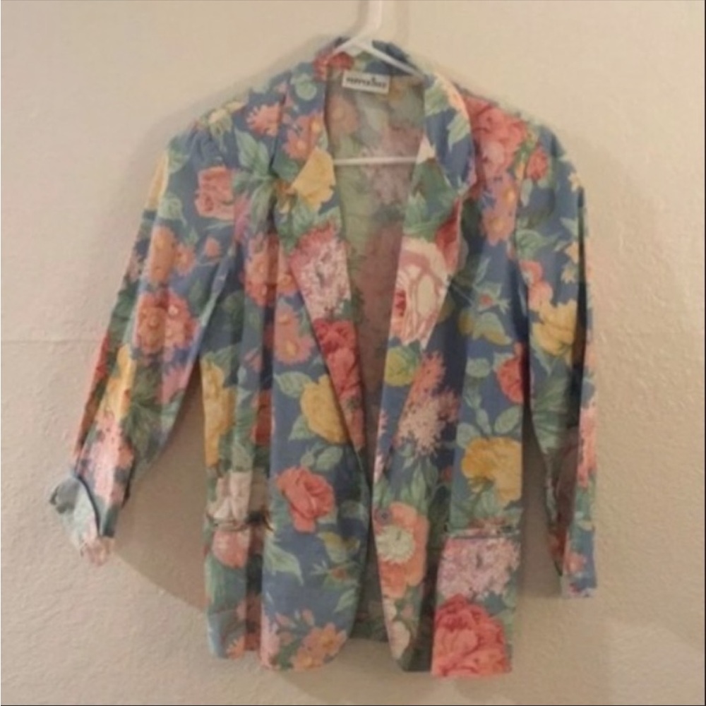 Vintage floral blazer